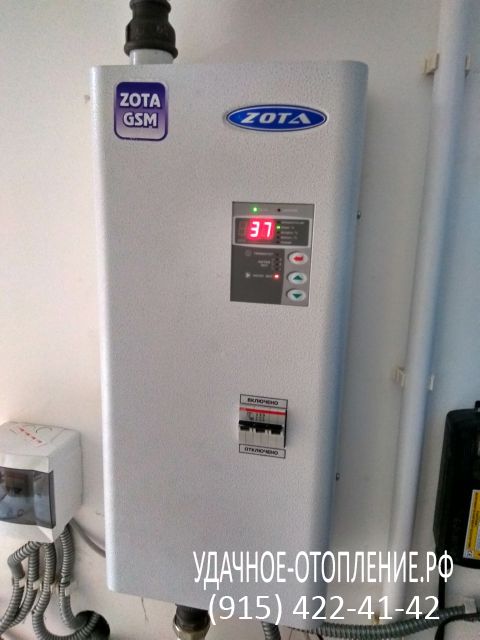 Монтаж отопления дачи на электрическом котле ZOTA с установкой модуля GSM. Комбинированное зимнее водоснабжение из колодца. Разводка воды и канализации по дому. Установленная автономная канализация НТ-БИО-3.